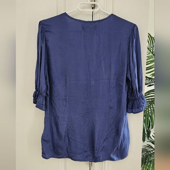 Nwt Dear John Satiny Blue V-Neck Button-Up Women's Top - Picture 5 of 5